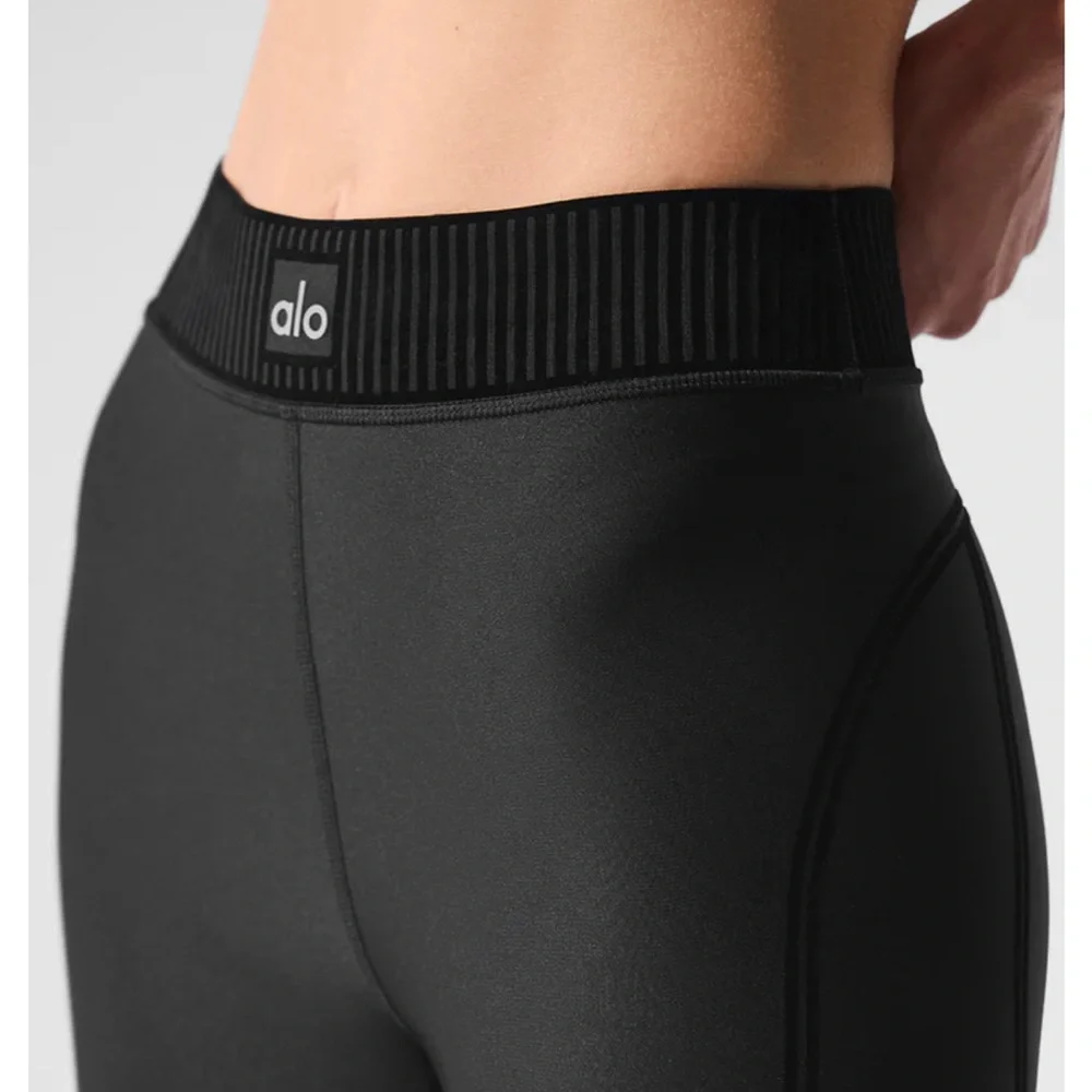 ALO Airlift High-Waist 7/8 Line Up Legging, Size S - Picture 4 of 8